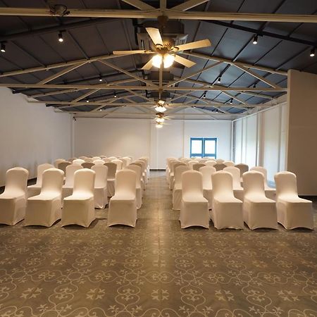 Zone Connect By The Park Calangute Hotel Олд Гоа Екстериор снимка