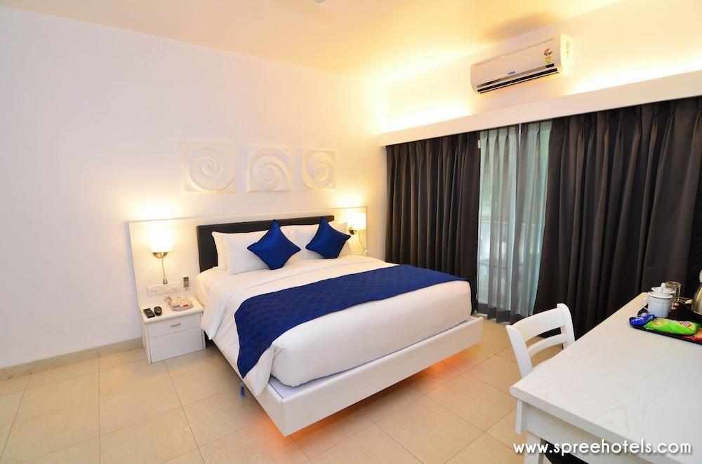 Zone Connect By The Park Calangute Hotel Олд Гоа Екстериор снимка