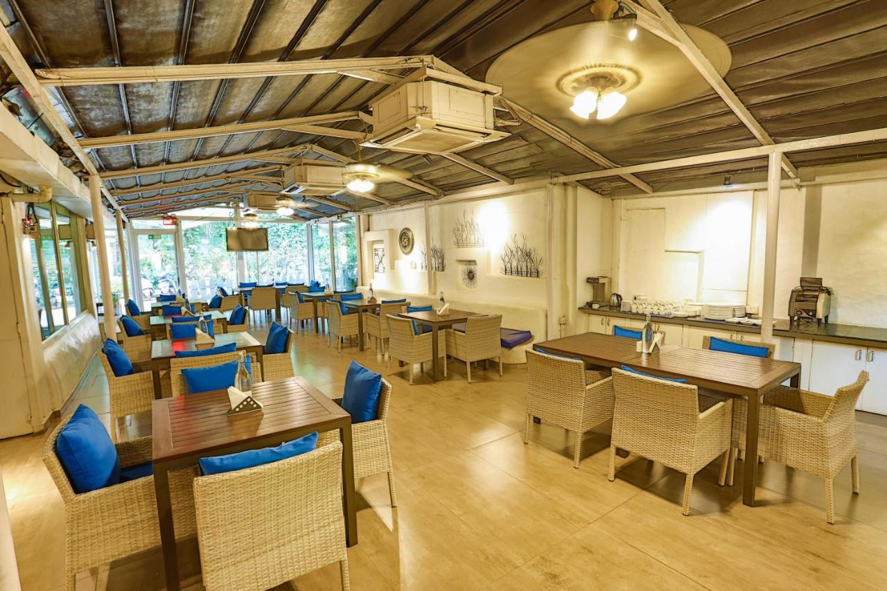 Zone Connect By The Park Calangute Hotel Олд Гоа Екстериор снимка