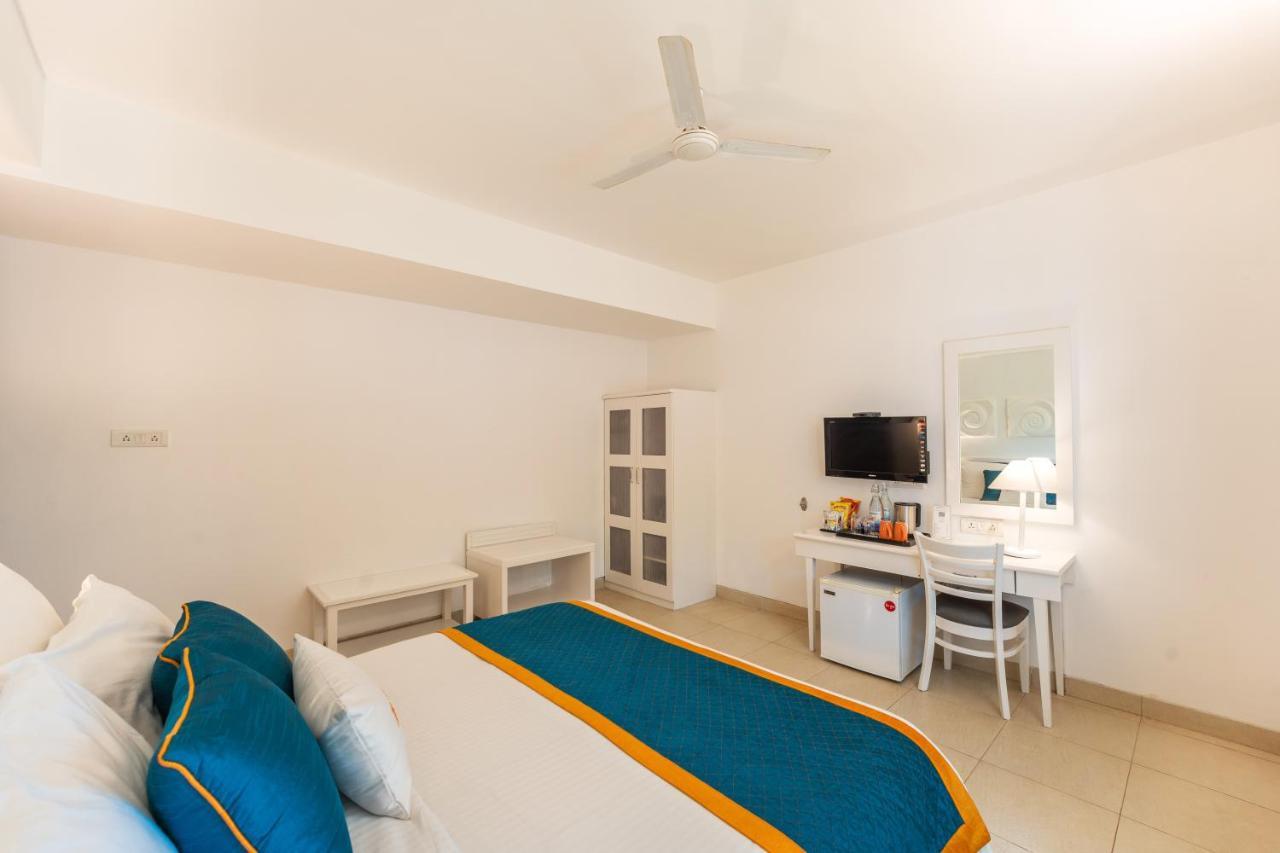 Zone Connect By The Park Calangute Hotel Олд Гоа Екстериор снимка